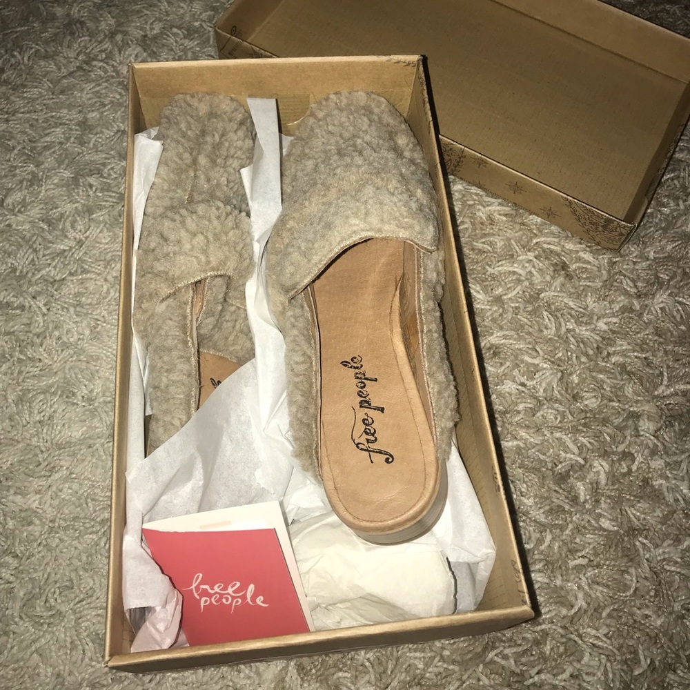 Free People At Ease Loafer Faux Shearling 37